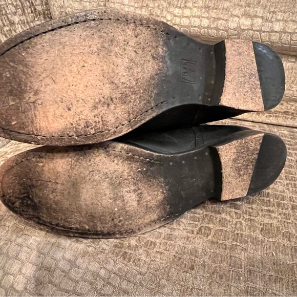 Frye Women's Pippa Black Leather Buckle ankle boots - Picture 6 of 13